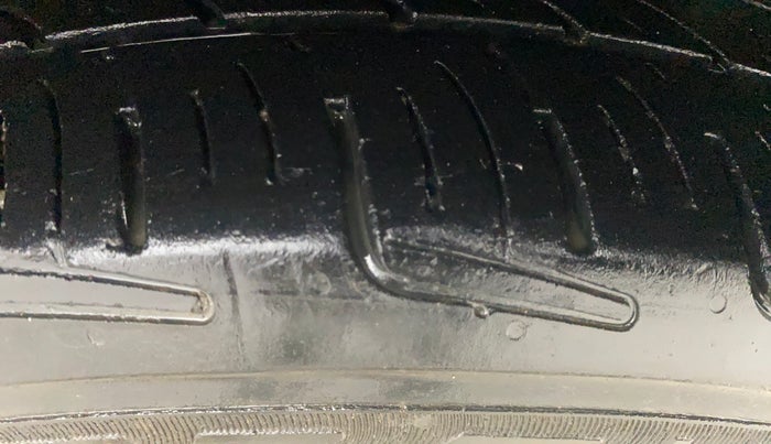 2016 Hyundai Grand i10 SPORTZ 1.2 KAPPA VTVT, Petrol, Manual, 79,534 km, Left Rear Tyre Tread