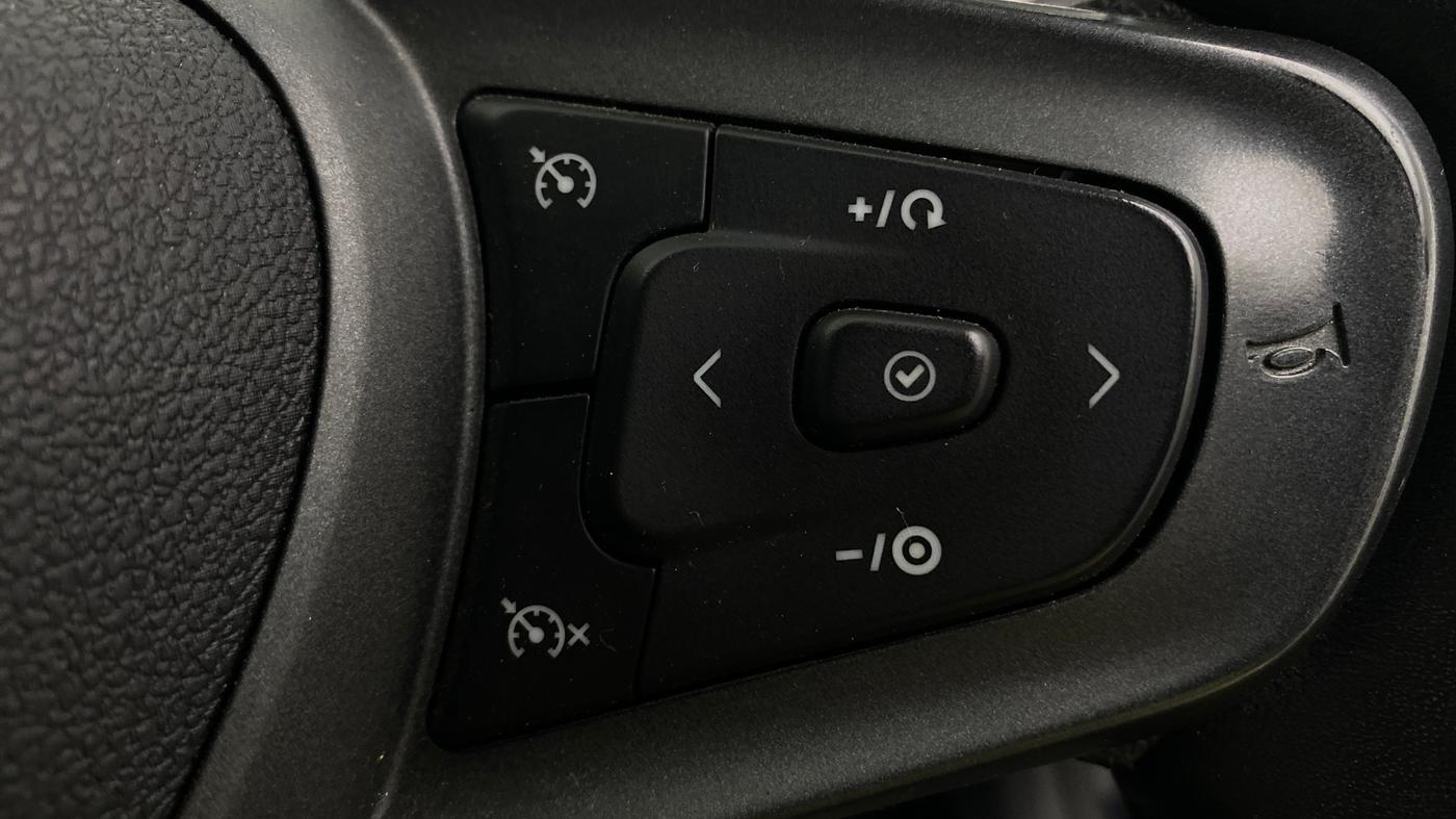 2023 Tata ALTROZ XZA PLUS (O) SUNROOF P , Petrol, Automatic, 26,917 km, Adaptive Cruise Control