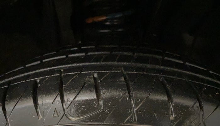 2023 Nissan MAGNITE XV MT, Petrol, Manual, 47,686 km, Right Front Tyre Tread