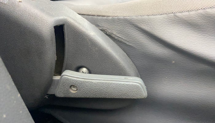 2013 Maruti Alto 800 LXI, Petrol, Manual, 34,369 km, Driver Side Adjustment Panel