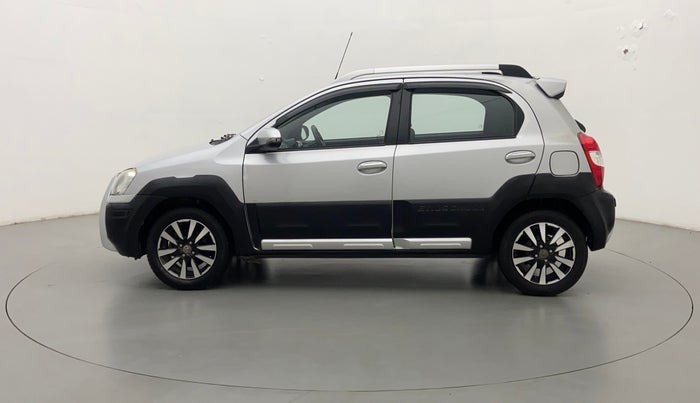 2015 Toyota Etios CROSS 1.2 G, Petrol, Manual, 31,089 km, Left Side