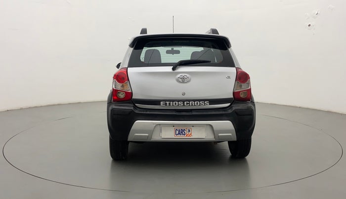 2015 Toyota Etios CROSS 1.2 G, Petrol, Manual, 31,089 km, Back/Rear