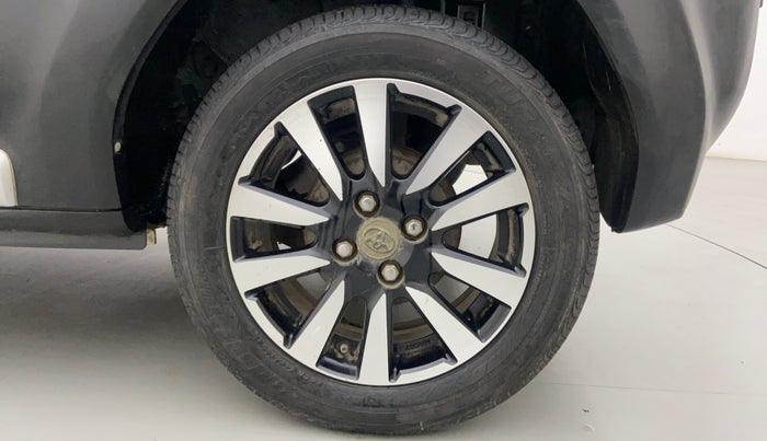 2015 Toyota Etios CROSS 1.2 G, Petrol, Manual, 31,089 km, Left Rear Wheel