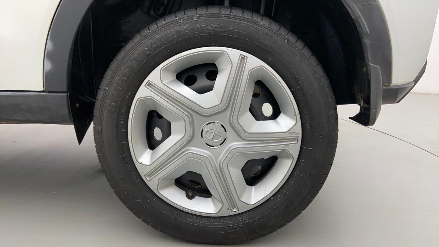 2021 Tata NEXON XZ 1.2, Petrol, Manual, 17,852 km, Left Rear Wheel