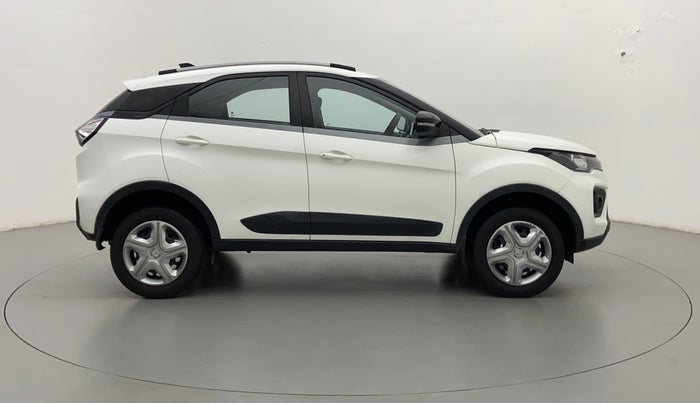 2021 Tata NEXON XZ 1.2, Petrol, Manual, 17,852 km, Right Side