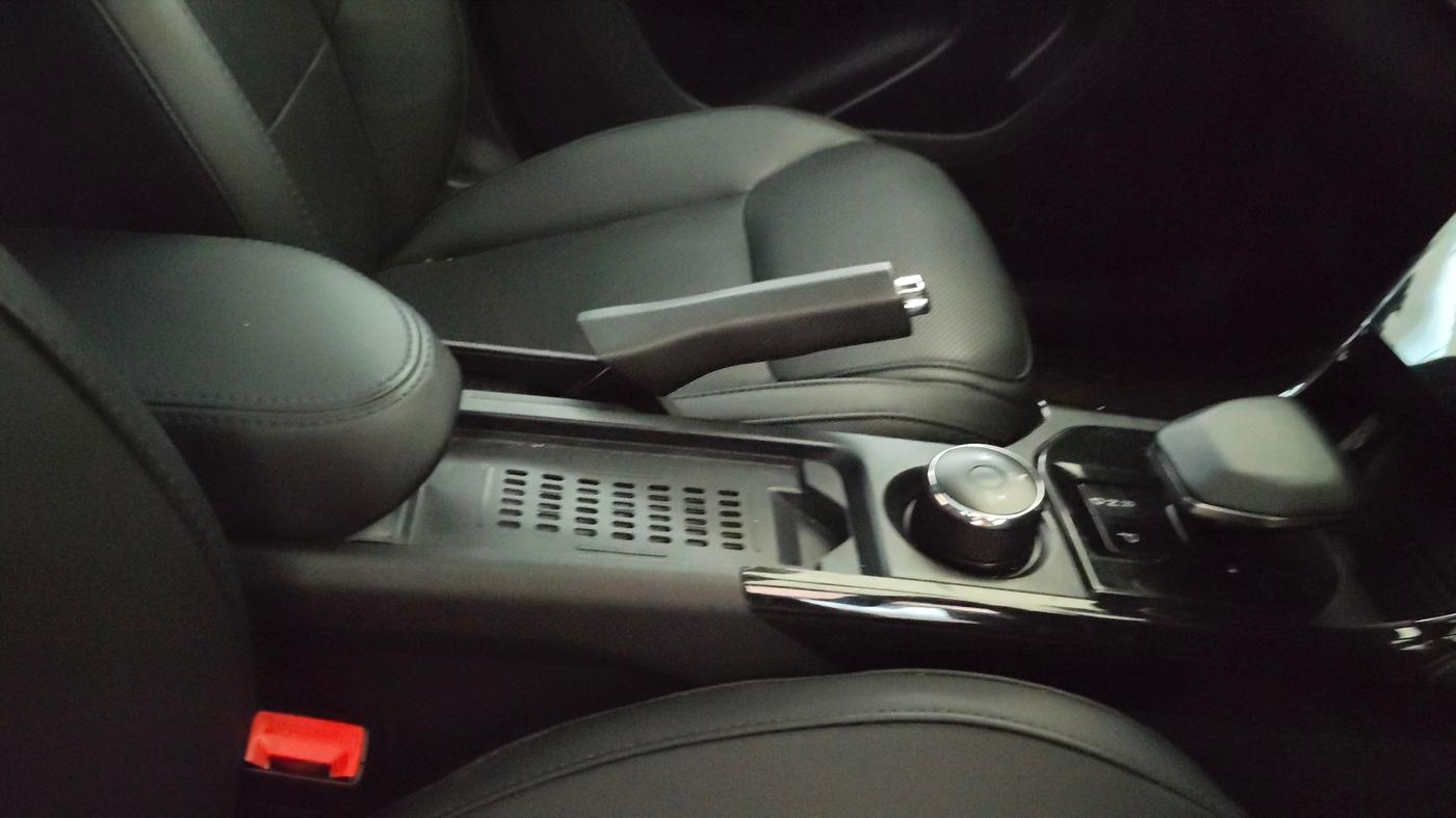 2024 Tata NEXON FEARLESS + SUNROOF DCA DUAL TONE 1.2 PETROL, Petrol, Automatic, 66,501 km, Gear Lever