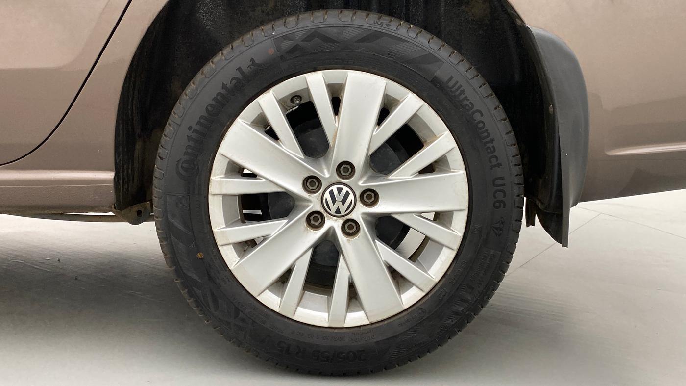 2015 Volkswagen Vento HIGHLINE DIESEL, Diesel, Manual, 85,009 km, Left Rear Wheel