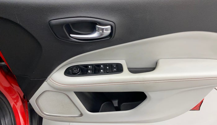 2017 Jeep Compass LIMITED (O) 1.4 PETROL AT, Petrol, Automatic, 65,277 km, Driver Side Door Panels Control