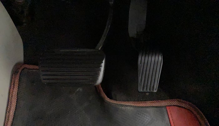 2017 Jeep Compass LIMITED (O) 1.4 PETROL AT, Petrol, Automatic, 65,277 km, Pedals