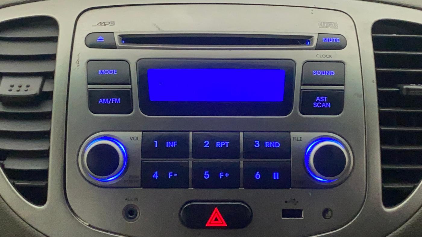 2015 Hyundai i10 MAGNA 1.1, Petrol, Manual, 22,343 km, Infotainment System