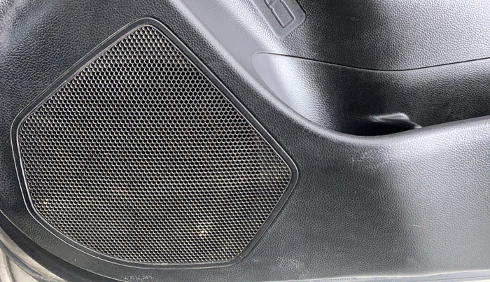 2018 Maruti Swift LXI, Petrol, Manual, 19,684 km, Speaker