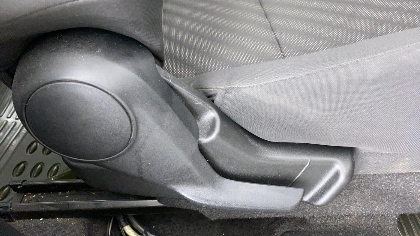 2018 Maruti Swift LXI, Petrol, Manual, 19,684 km, Driver Side Adjustment Panel
