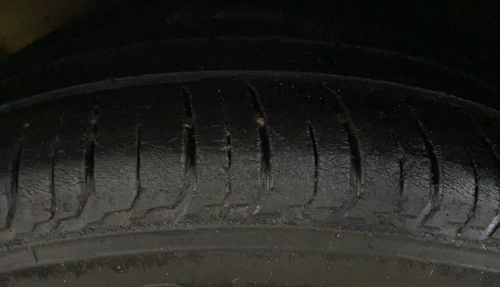 2021 Hyundai NEW I20 Asta 1.0 GDI Turbo IMT, Petrol, Manual, 41,240 km, Left Rear Tyre Tread