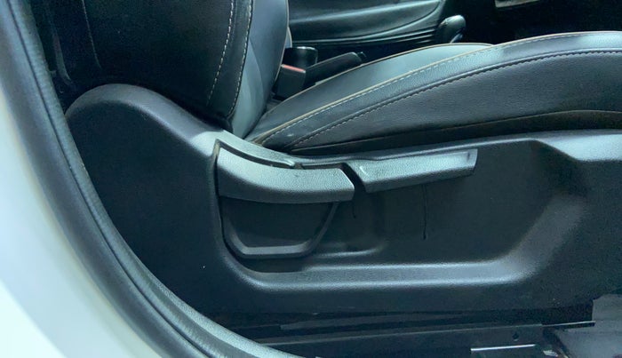 2021 Hyundai NEW I20 Asta 1.0 GDI Turbo IMT, Petrol, Manual, 41,240 km, Driver Side Adjustment Panel