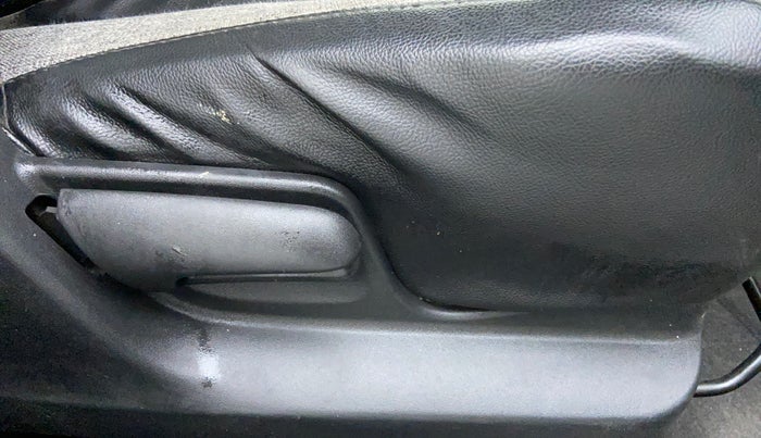 2014 Maruti Swift VXI, Petrol, Manual, 47,278 km, Driver Side Adjustment Panel