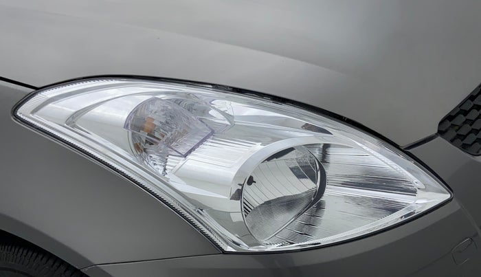 2014 Maruti Swift VXI, Petrol, Manual, 47,278 km, Right headlight - Minor scratches