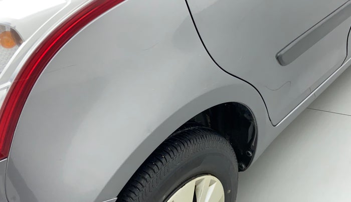 2014 Maruti Swift VXI, Petrol, Manual, 47,278 km, Right quarter panel - Minor scratches
