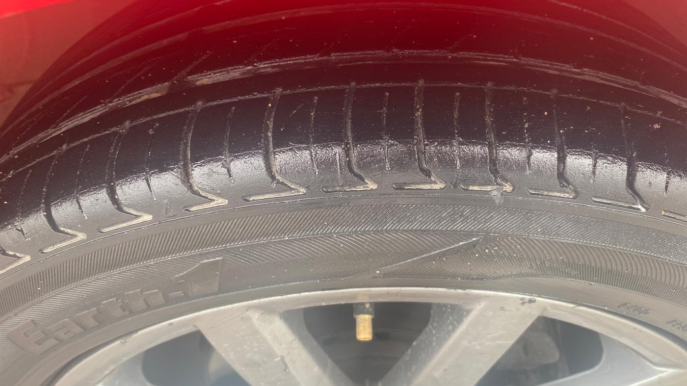 2021 Volkswagen Polo HIGHLINE PLUS 1.0, Petrol, Manual, 92,707 km, Right Front Tyre Tread