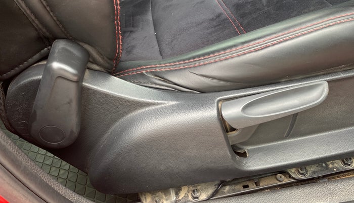 2020 Volkswagen Polo HIGHLINE PLUS 1.0, Petrol, Manual, 92,707 km, Driver Side Adjustment Panel