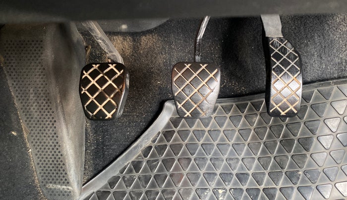 2020 Volkswagen Polo HIGHLINE PLUS 1.0, Petrol, Manual, 92,707 km, Pedals