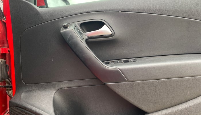 2020 Volkswagen Polo HIGHLINE PLUS 1.0, Petrol, Manual, 92,707 km, Driver Side Door Panels Control