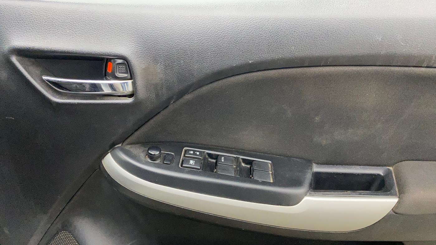 2018 Maruti Baleno DELTA PETROL 1.2, Petrol, Manual, 87,170 km, Driver Side Door Panels Control