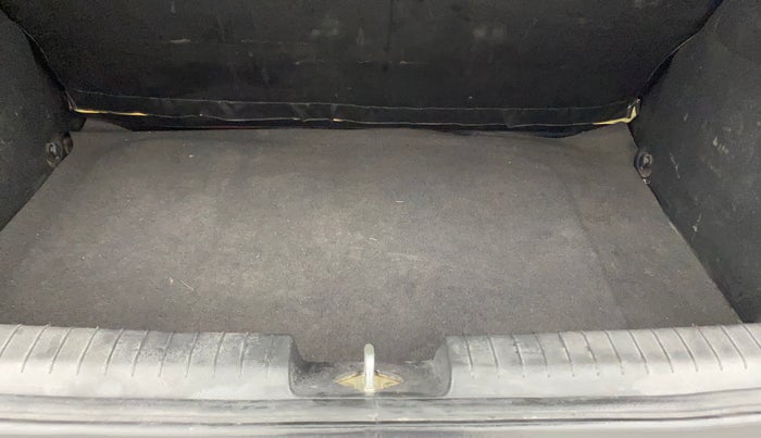 2015 Hyundai Elite i20 MAGNA 1.2, Petrol, Manual, 40,311 km, Boot Inside