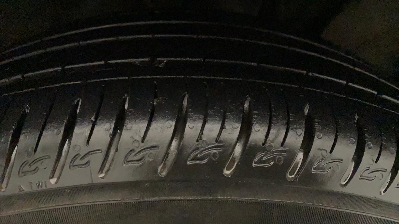 2021 Hyundai VENUE SX 1.0 TURBO IMT, Petrol, Manual, 13,101 km, Right Rear Tyre Tread
