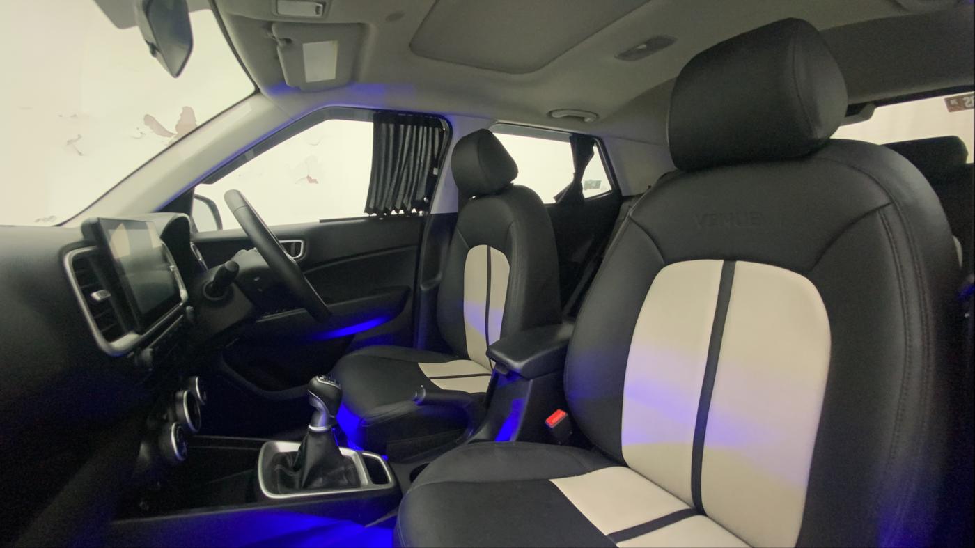 2021 Hyundai VENUE SX 1.0 TURBO IMT, Petrol, Manual, 13,101 km, Right Side Front Door Cabin