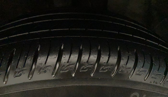 2021 Hyundai VENUE SX 1.0 TURBO IMT, Petrol, Manual, 13,101 km, Left Front Tyre Tread