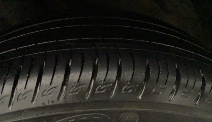 2021 Hyundai VENUE SX 1.0 TURBO IMT, Petrol, Manual, 13,101 km, Left Rear Tyre Tread