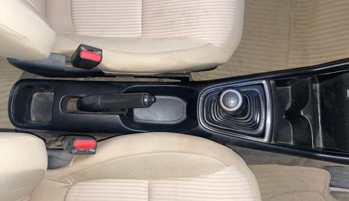 2020 Honda Amaze 1.2L I-VTEC S, CNG, Manual, 85,294 km, Gear Lever