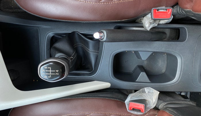 2024 Nissan MAGNITE XE, Petrol, Manual, 21,968 km, Gear Lever