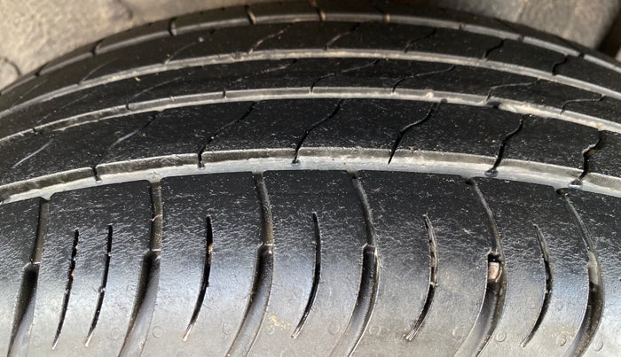 2024 Nissan MAGNITE XE, Petrol, Manual, 21,968 km, Left Rear Tyre Tread