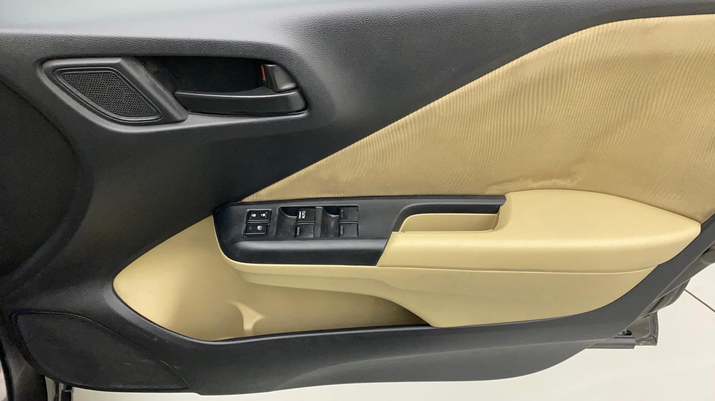 2014 Honda City 1.5L I-VTEC SV, Petrol, Manual, 83,881 km, Driver Side Door Panels Control