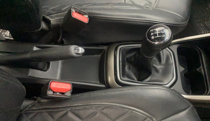 2019 Maruti IGNIS ALPHA 1.2, Petrol, Manual, 70,308 km, Gear Lever