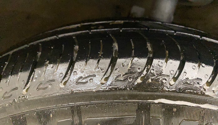 2014 Maruti Swift ZXI, Petrol, Manual, 78,007 km, Right Front Tyre Tread