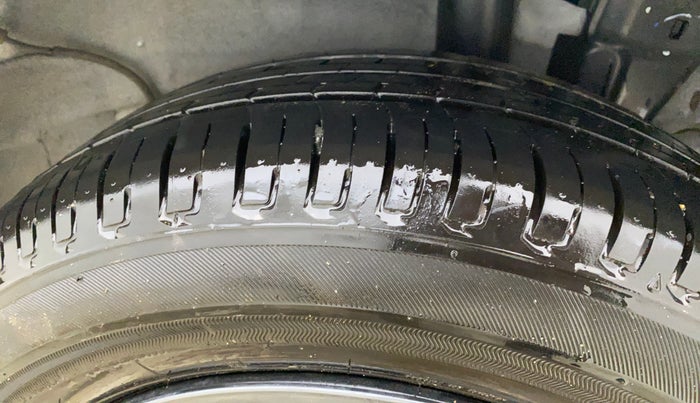 2023 Hyundai NEW I20 MAGNA 1.2 MT, Petrol, Manual, 12,754 km, Left Rear Tyre Tread