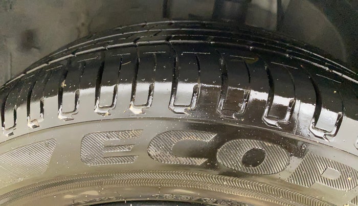 2023 Hyundai NEW I20 MAGNA 1.2 MT, Petrol, Manual, 12,754 km, Right Front Tyre Tread