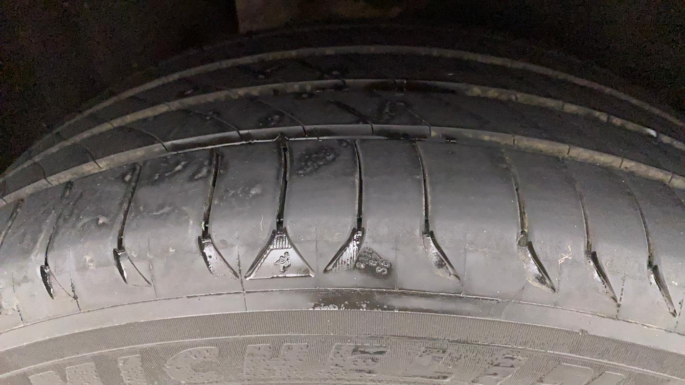 2017 Ford Ecosport TITANIUM + 1.5L PETROL AT, Petrol, Automatic, 50,593 km, Right Rear Tyre Tread