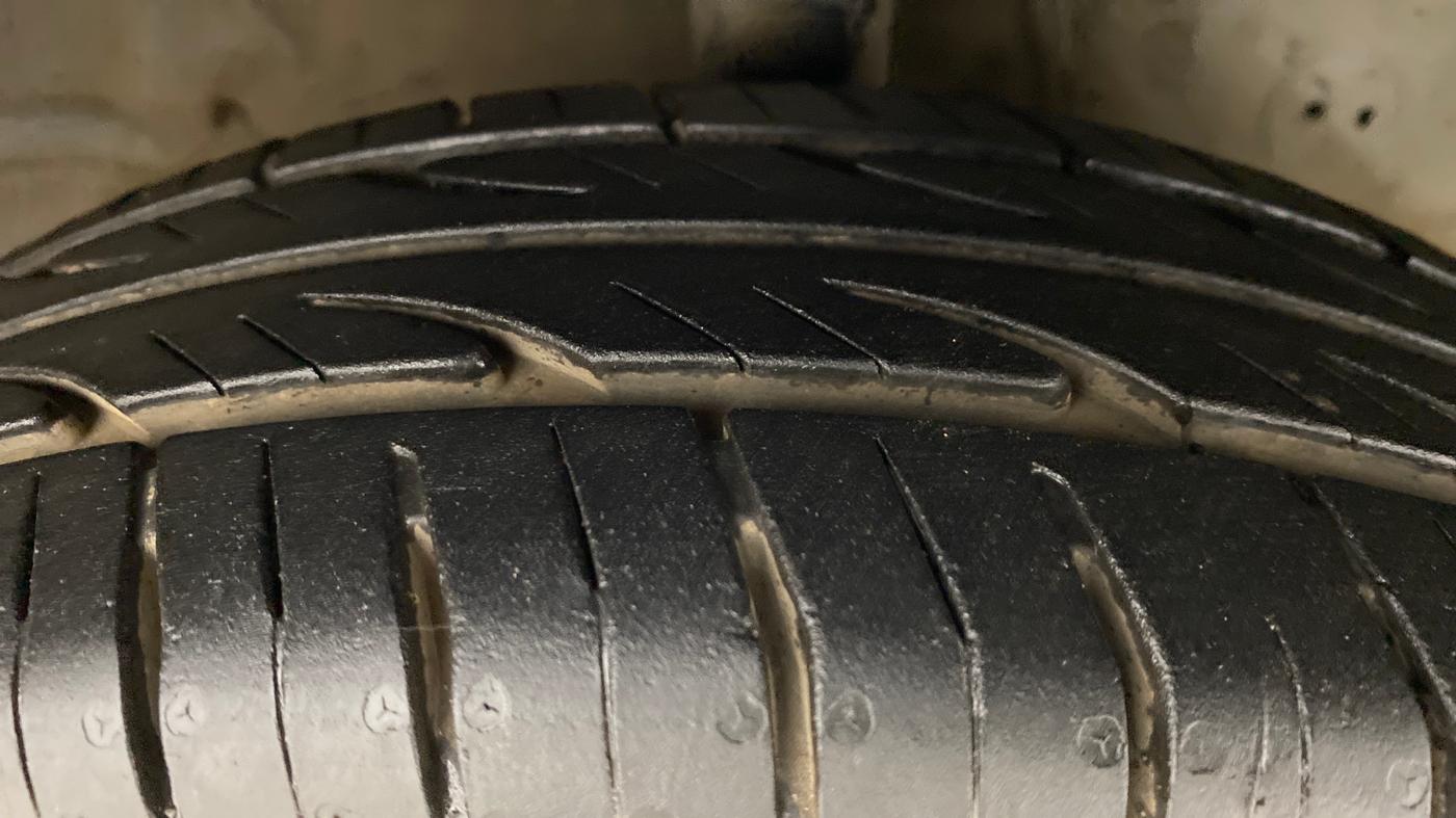 2012 Hyundai Eon ERA PLUS, Petrol, Manual, 59,110 km, Right Front Tyre Tread
