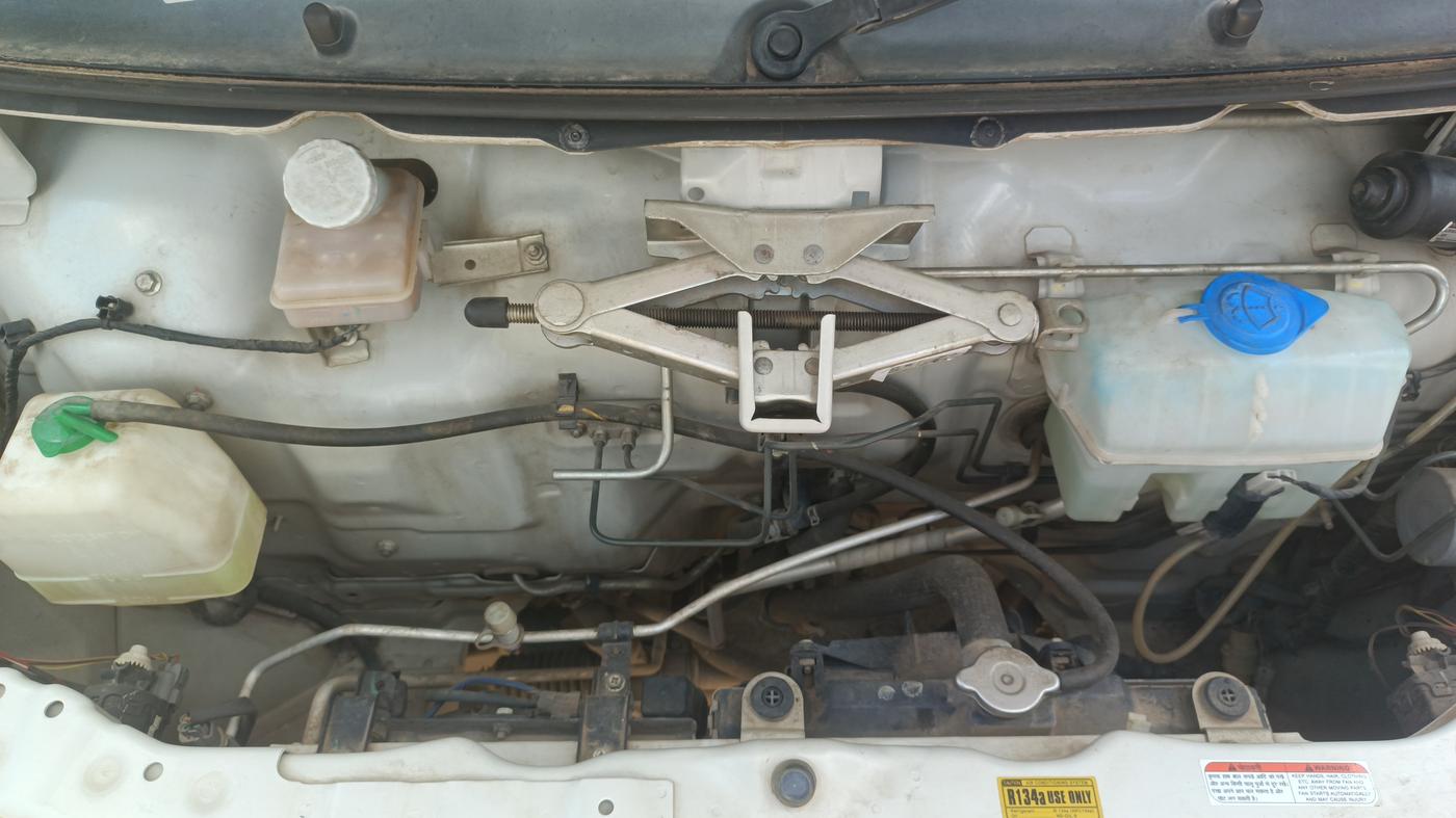 2020 Maruti Eeco 5 STR WITH A/C+HTR, Petrol, Manual, 21,536 km, Engine View