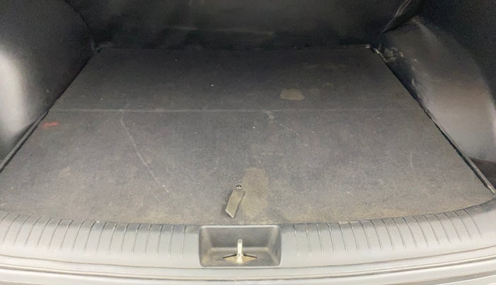 2018 Hyundai Creta SX 1.6 PETROL, Petrol, Manual, 1,10,316 km, Boot Inside