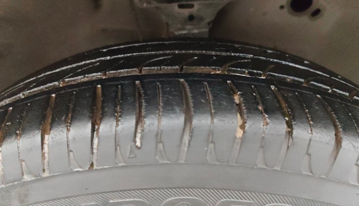 2016 Maruti Wagon R 1.0 VXI AMT, Petrol, Automatic, 51,347 km, Right Front Tyre Tread