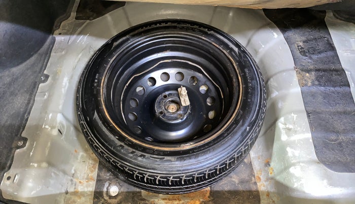 2014 Hyundai Verna FLUIDIC 1.4 VTVT CX, Petrol, Manual, 60,889 km, Spare Tyre