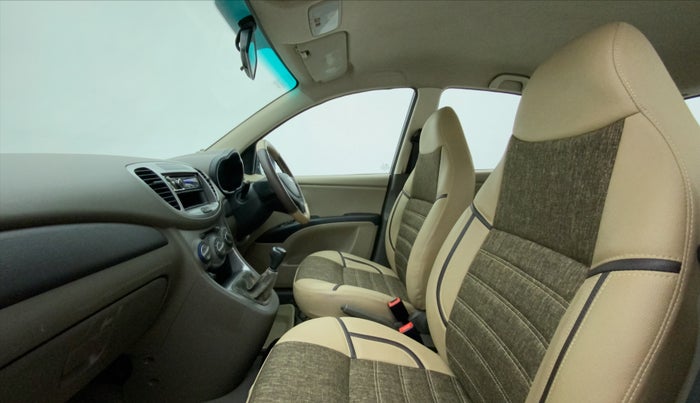 2012 Hyundai i10 MAGNA 1.2, CNG, Manual, Right Side Front Door Cabin