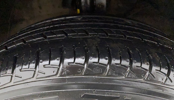 2019 Maruti Baleno DELTA PETROL 1.2, Petrol, Manual, 41,546 km, Right Front Tyre Tread