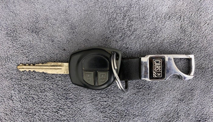 2014 Maruti Swift Dzire VXI, Petrol, Manual, 58,242 km, Key Close Up