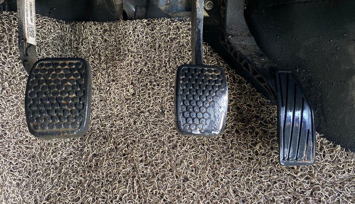 2022 Maruti Alto LXI, CNG, Manual, 70,280 km, Pedals