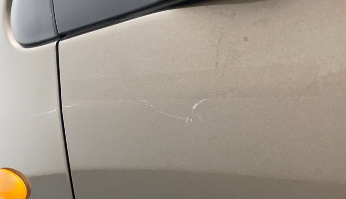 2016 Maruti Wagon R 1.0 VXI OPT, Petrol, Manual, 80,190 km, Front passenger door - Minor scratches